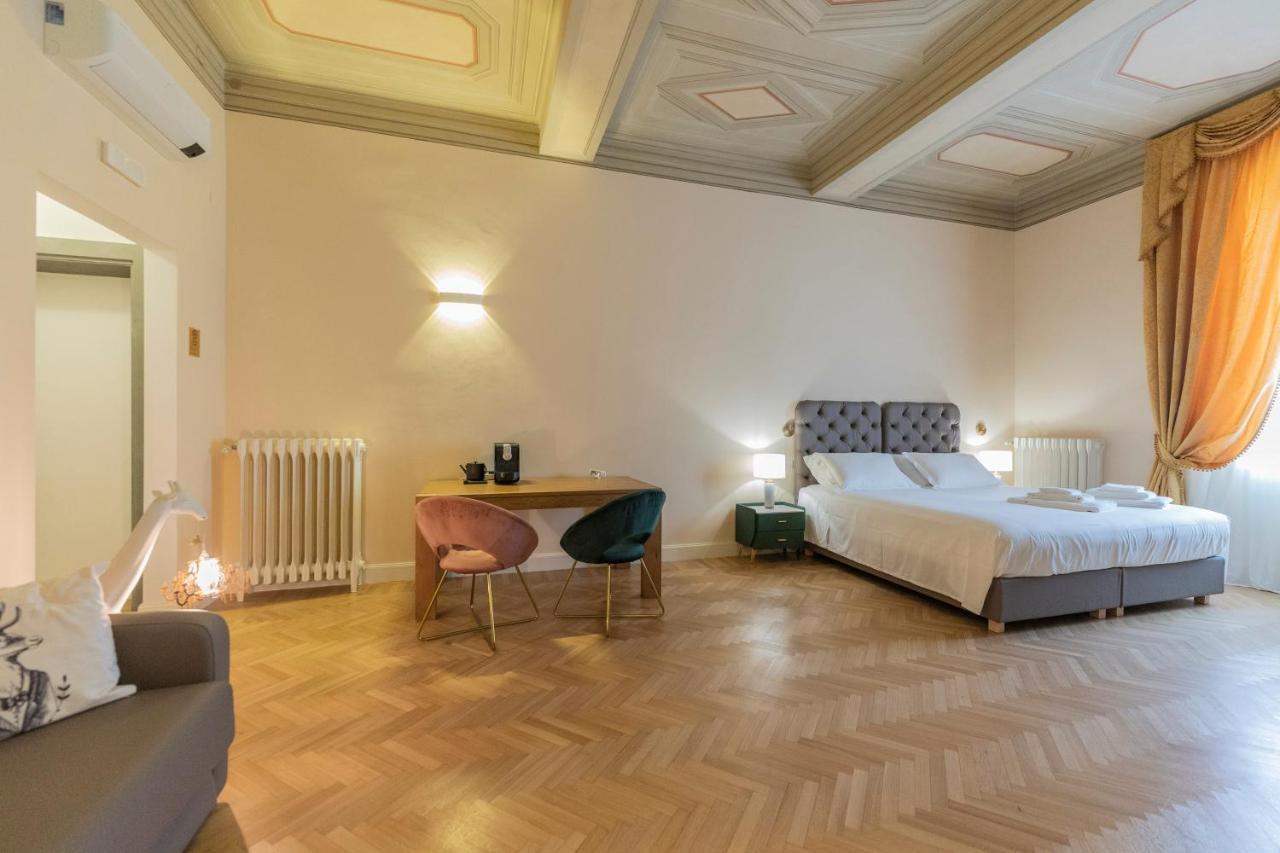 Aldrovandi Luxury Suites And Apartment 볼로냐 외부 사진