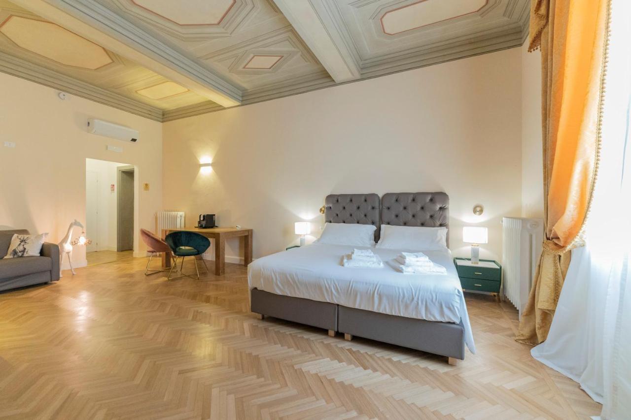 Aldrovandi Luxury Suites And Apartment 볼로냐 외부 사진