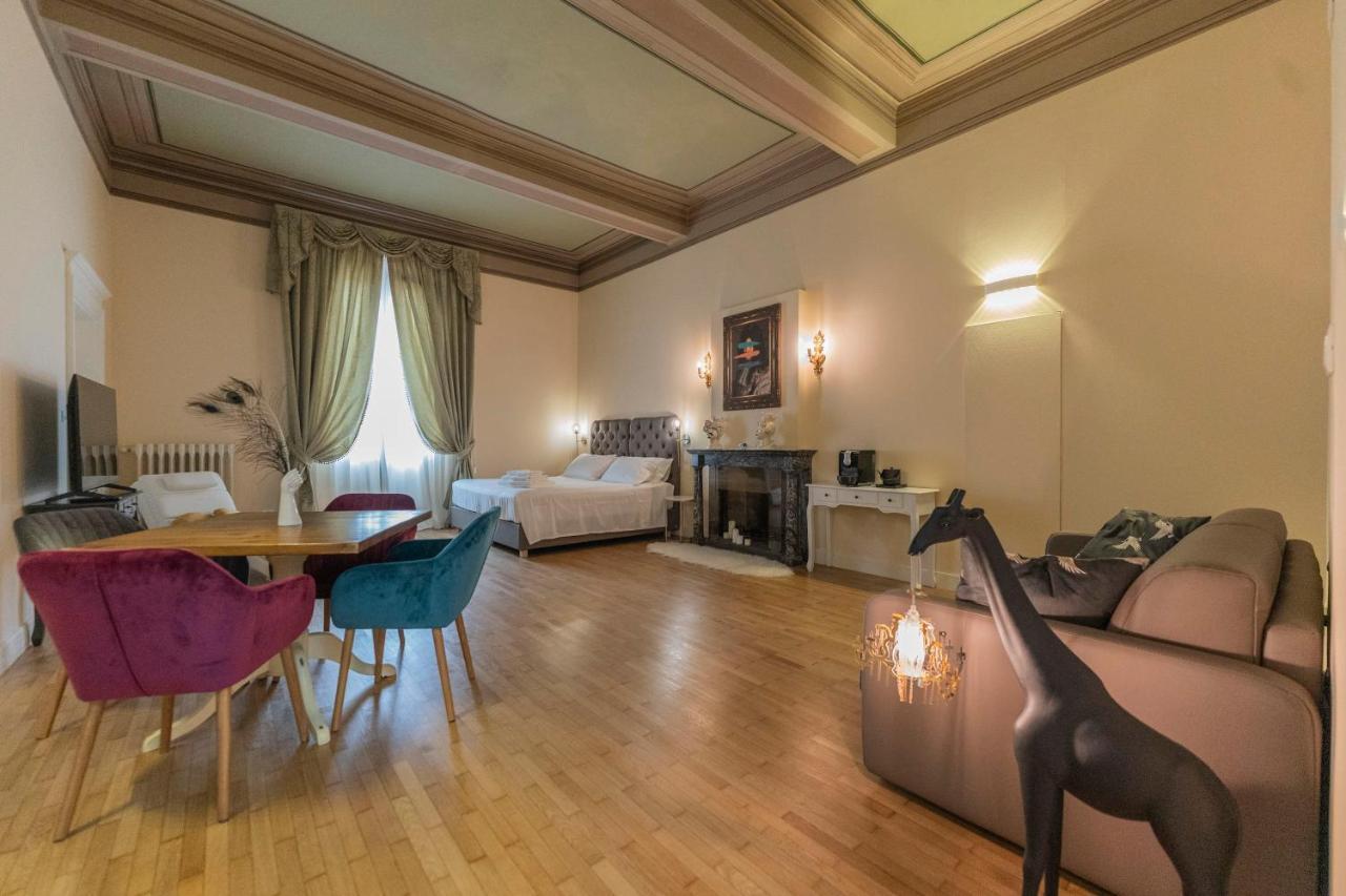 Aldrovandi Luxury Suites And Apartment 볼로냐 외부 사진