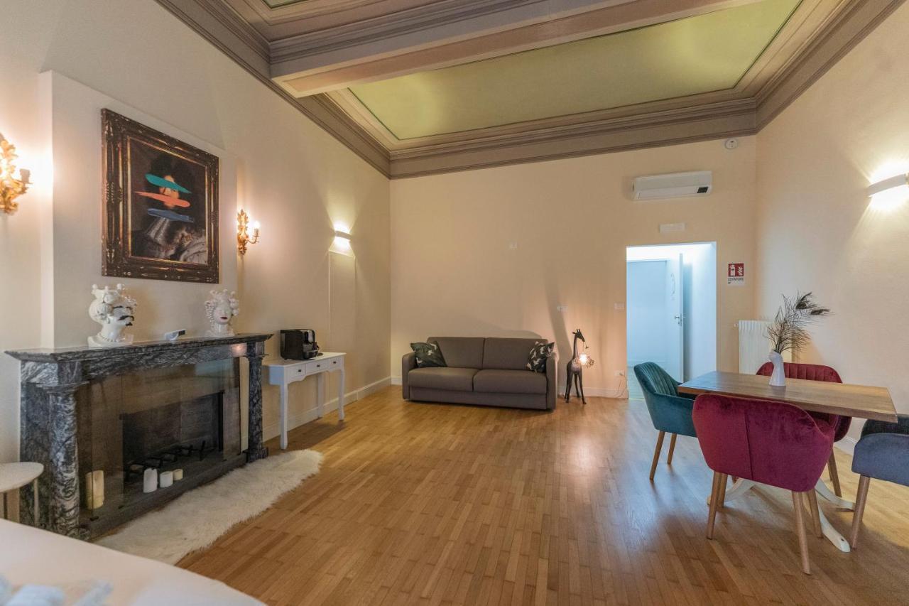 Aldrovandi Luxury Suites And Apartment 볼로냐 외부 사진