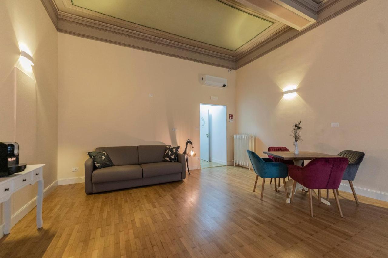 Aldrovandi Luxury Suites And Apartment 볼로냐 외부 사진