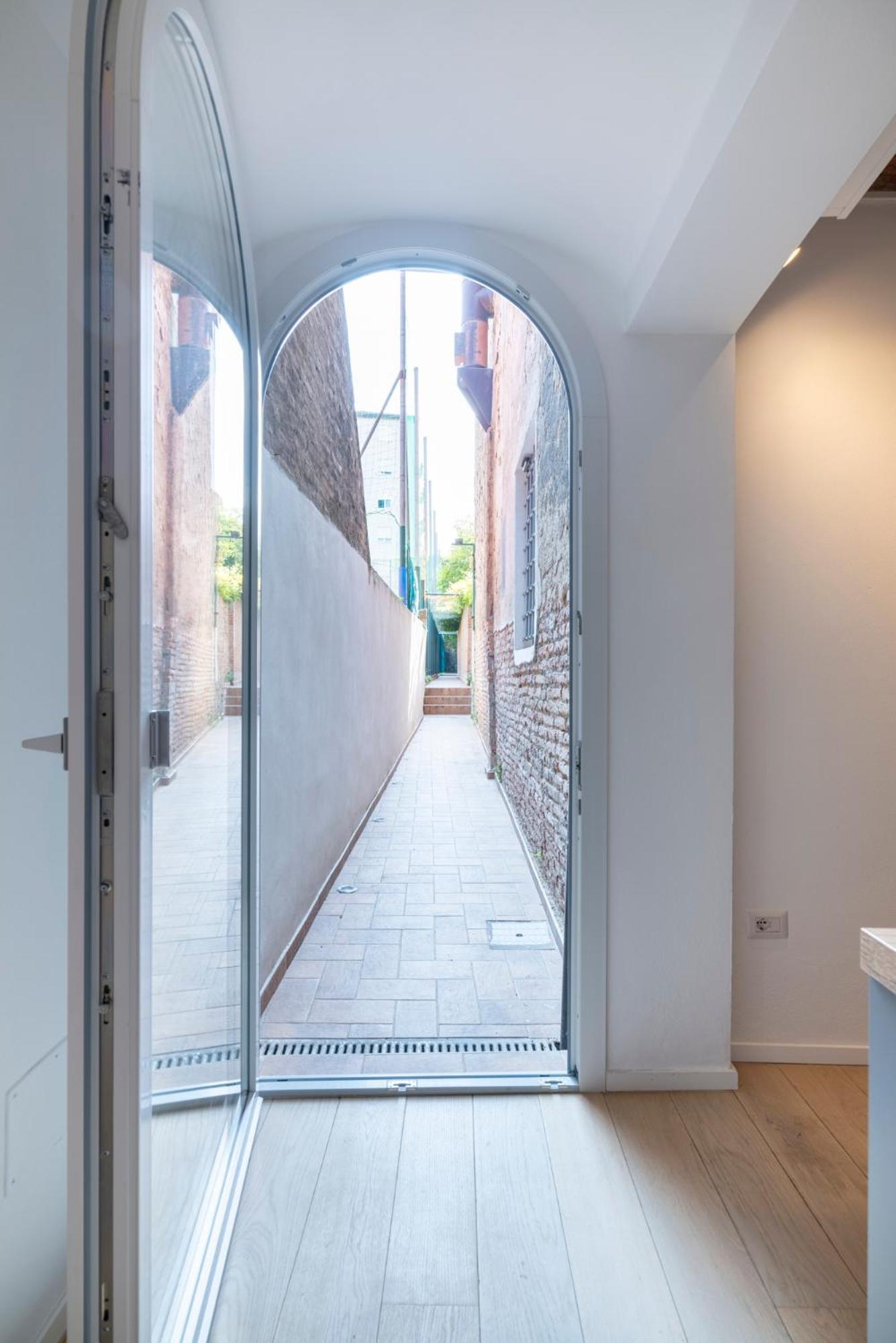 Aldrovandi Luxury Suites And Apartment 볼로냐 외부 사진