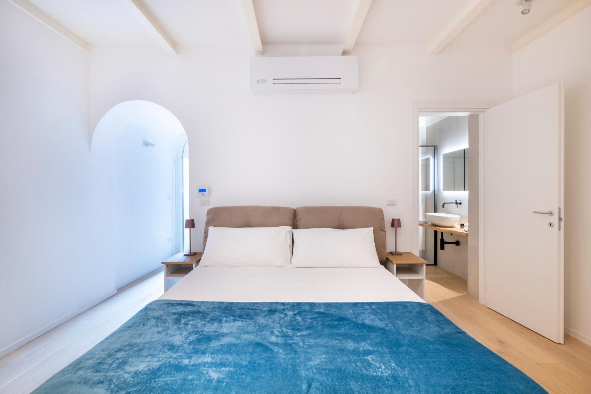 Aldrovandi Luxury Suites And Apartment 볼로냐 외부 사진