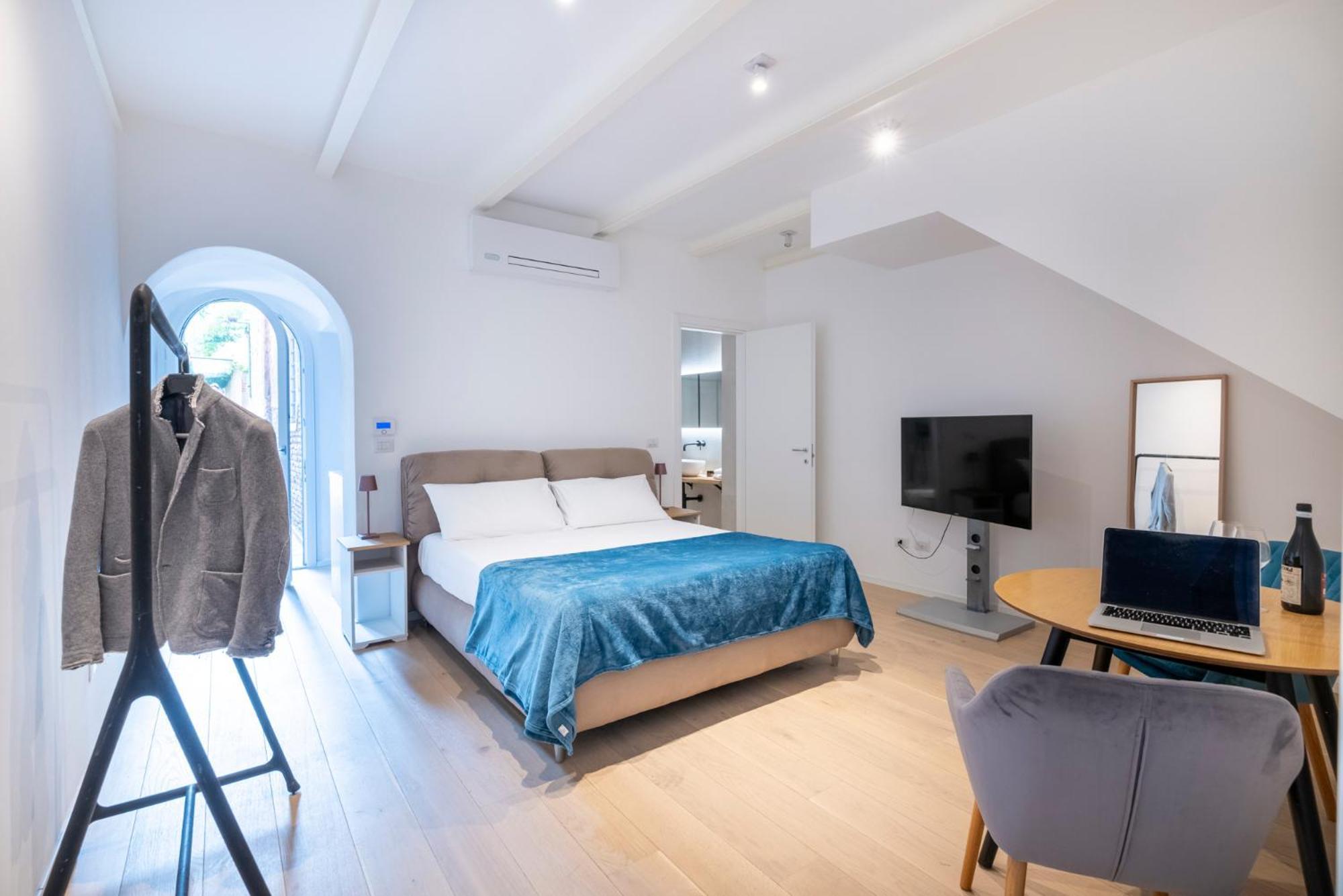 Aldrovandi Luxury Suites And Apartment 볼로냐 외부 사진