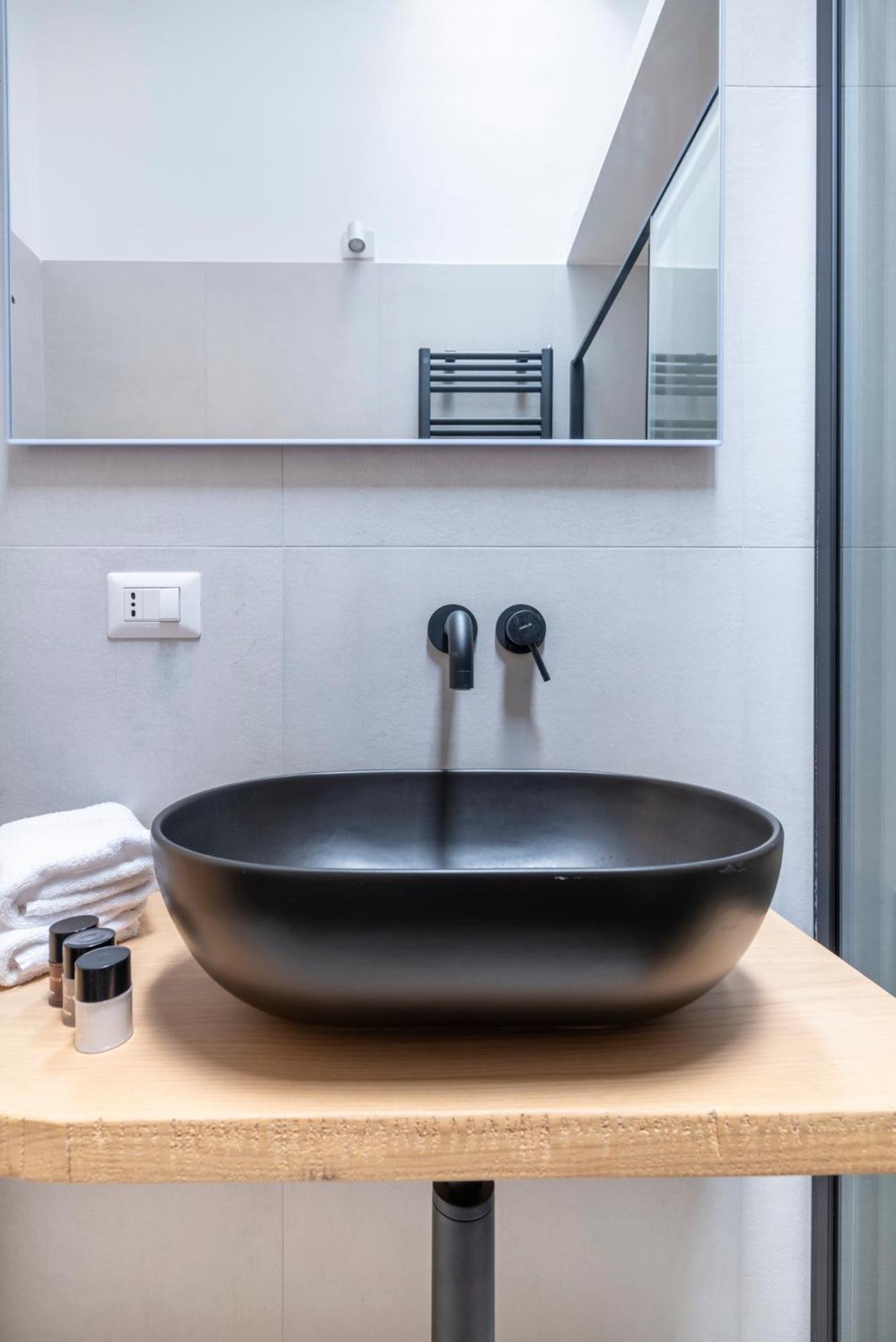 Aldrovandi Luxury Suites And Apartment 볼로냐 외부 사진