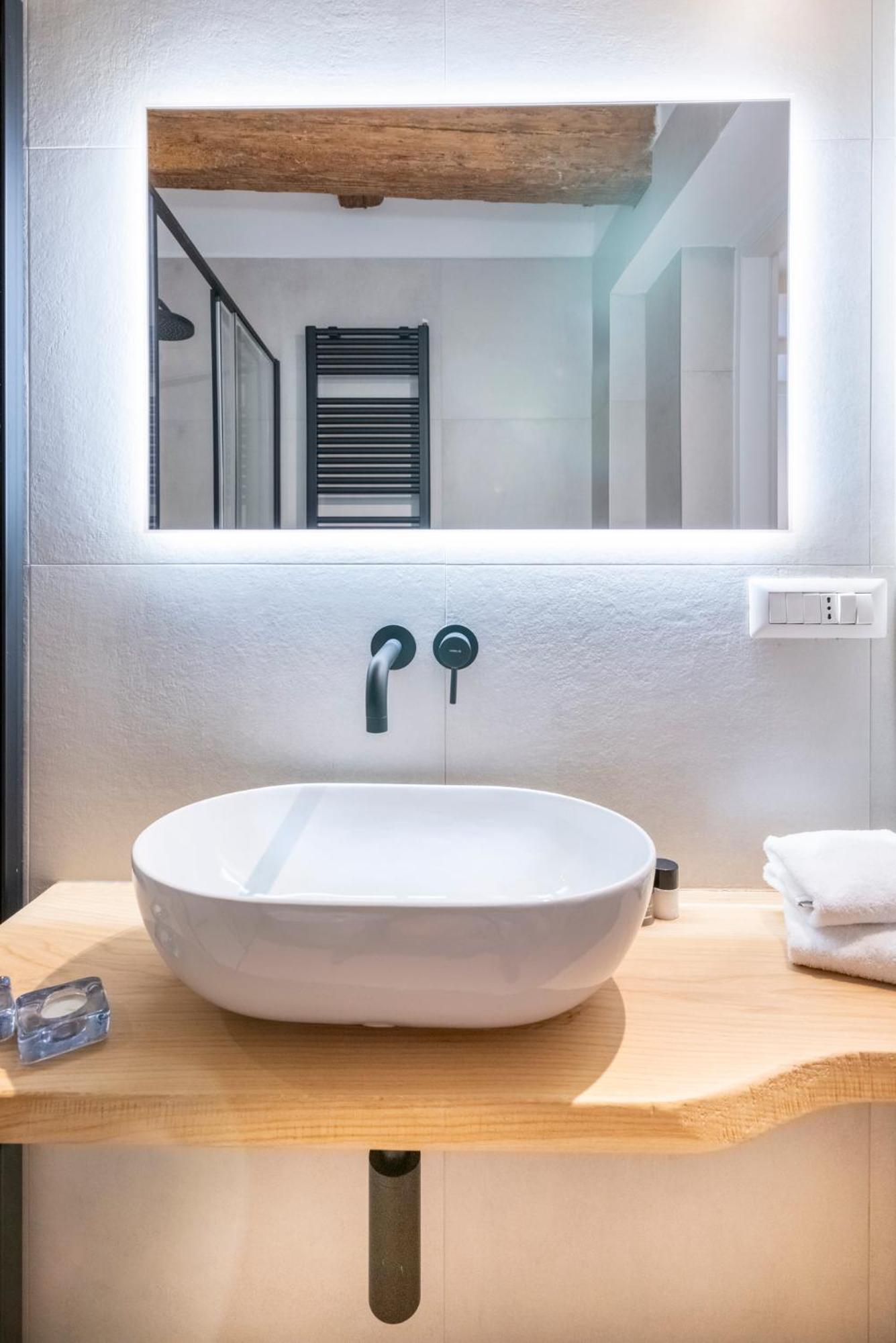 Aldrovandi Luxury Suites And Apartment 볼로냐 외부 사진