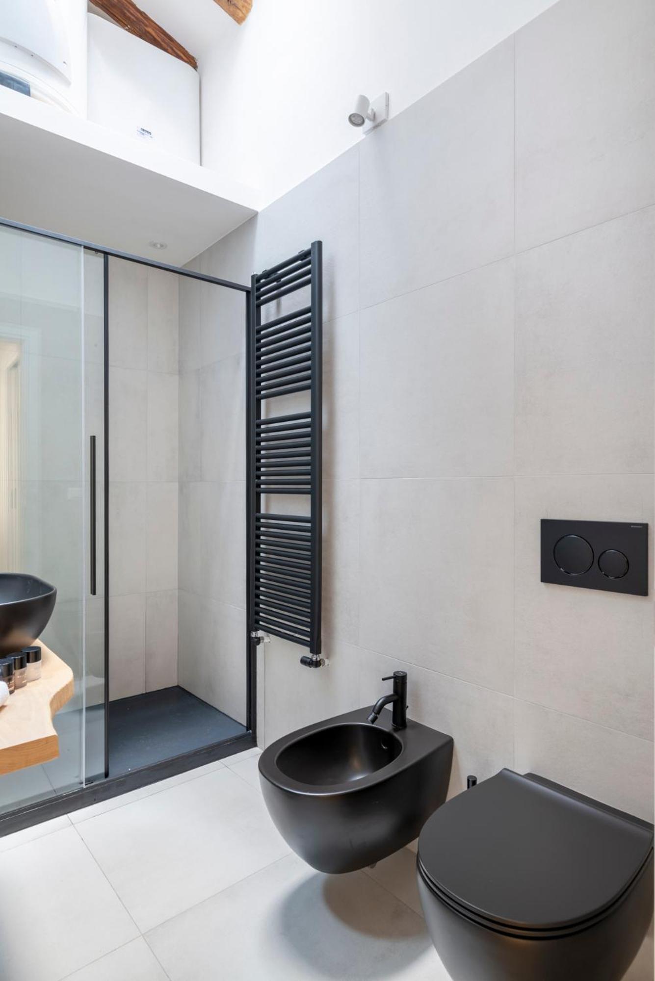 Aldrovandi Luxury Suites And Apartment 볼로냐 외부 사진